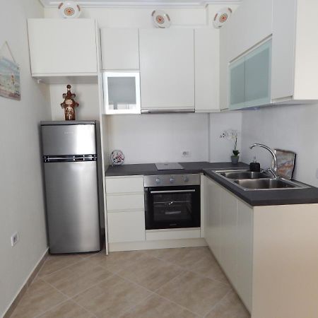 Vlorë Modern Spacious 1 Bedroom Flat Next To The Beach מראה חיצוני תמונה