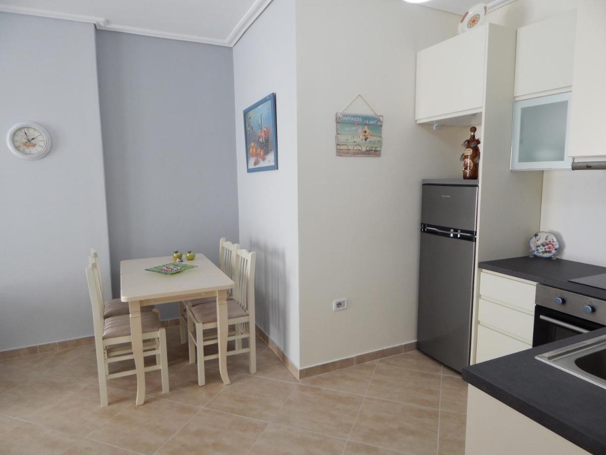 Vlorë Modern Spacious 1 Bedroom Flat Next To The Beach מראה חיצוני תמונה